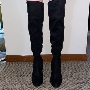 MARC FISHER
MEYANA OVER THE KNEE BOOT